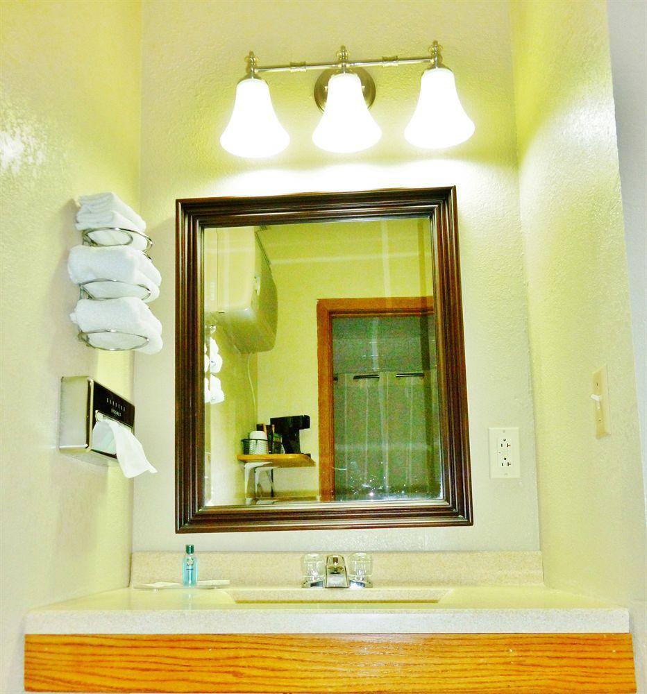 Royal Rest Motel Chariton エクステリア 写真
