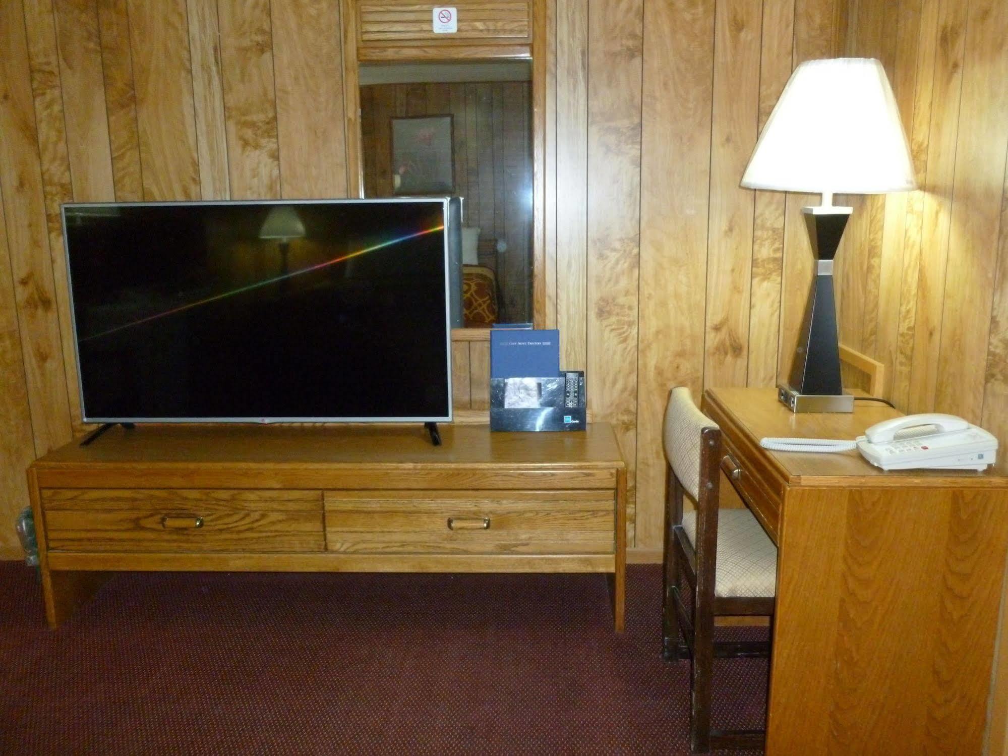 Royal Rest Motel Chariton エクステリア 写真